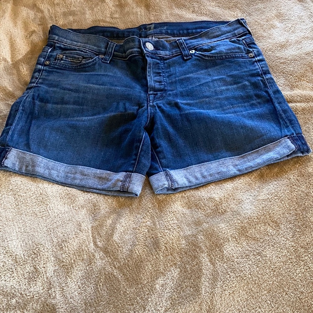 7 for all mankind denim cuffed shorts. Size 26